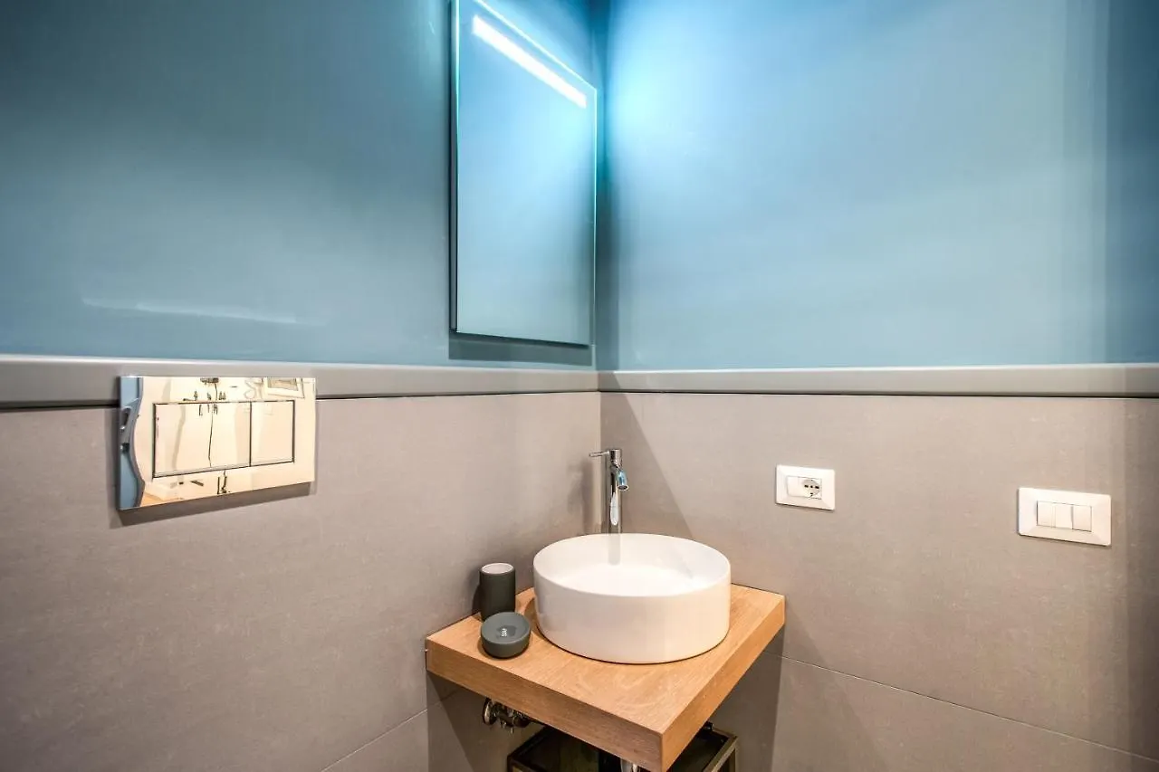 Trevi Fountain Superior 3 Bdr Apartment Roma 0*,