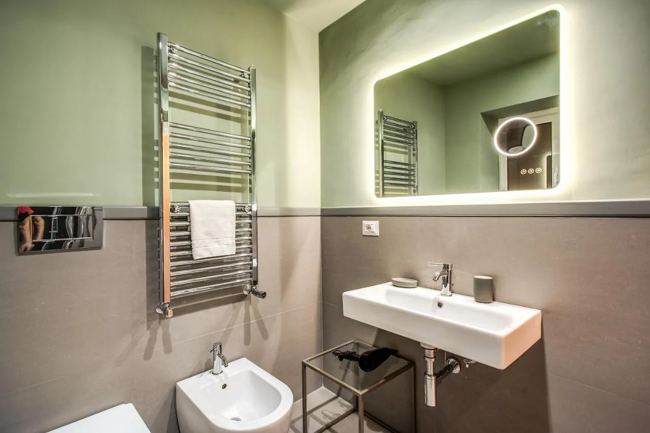 Trevi Fountain Superior 3 Bdr Apartment Roma Italia